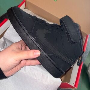 Nike Triple Black Mid Borough